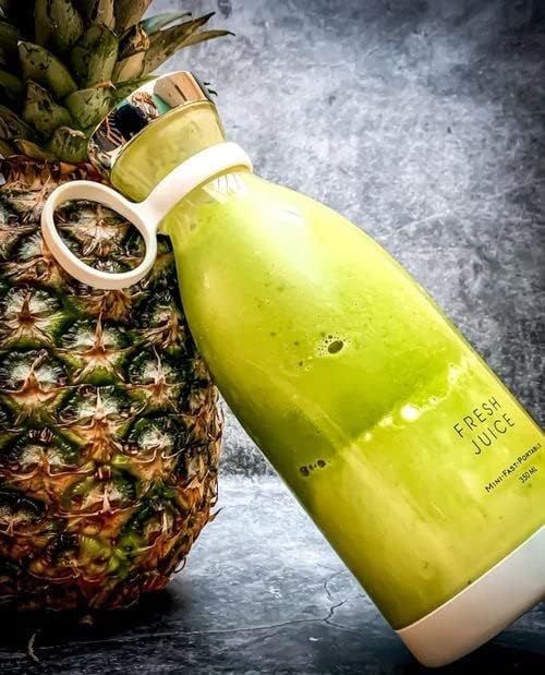 Portable Mini Blender for Fresh Juice. Usb Rechargeable size net 500g